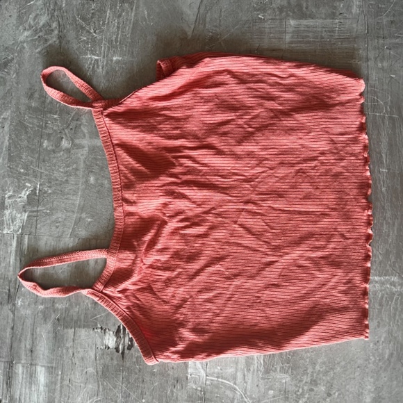 10 crop tops for 50$ - Free Delivery - Picture 4 of 12
